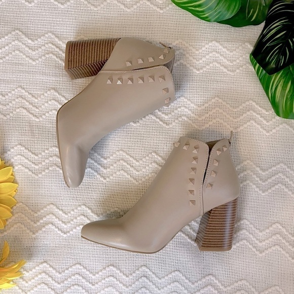 NWOT Mari A. Studded Ankle Booties Taupe - Picture 2 of 7